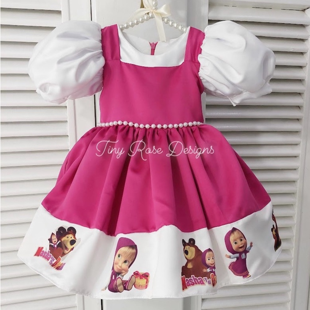 Masha and Bear Dress. Masha y Oso vestido. Size 5T